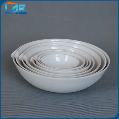 High Quality Manufacturer Lab Porcelain Ware Ceramic Basins round bottom with spout glazed